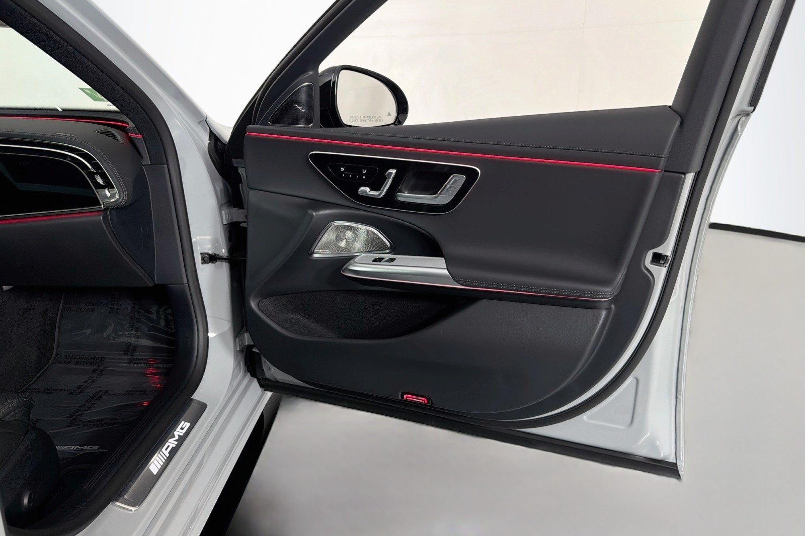 New 2027 MANUFAKTUR Alpine Grey Mercedes-Benz AMG® E 53 Hybrid Wagon image 23