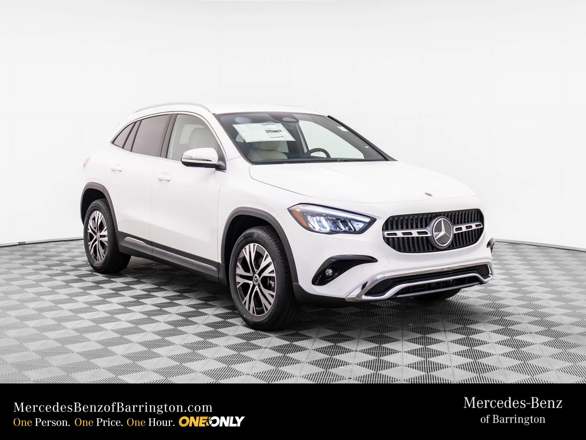 2025 Mercedes-Benz GLA GLA250 - Photo 8