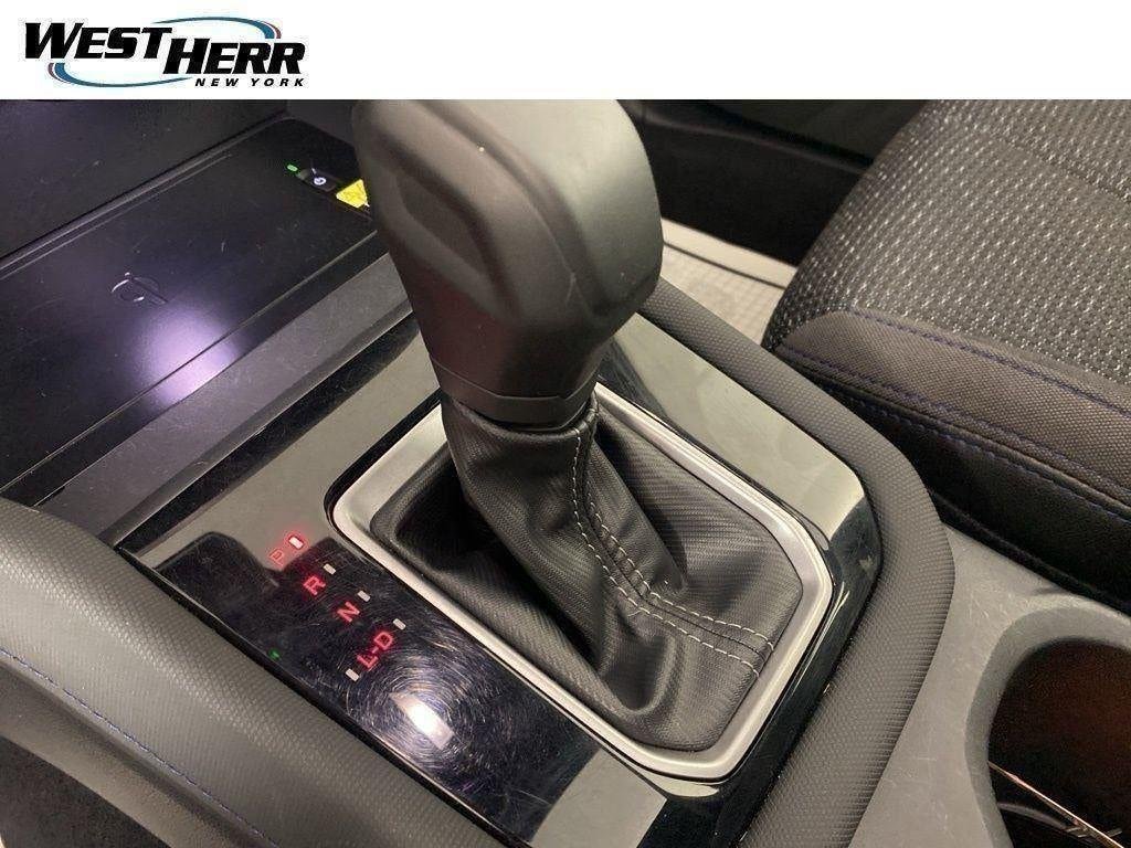 Used 2025 Brilliant Bronze Metallic Subaru Premium image 6