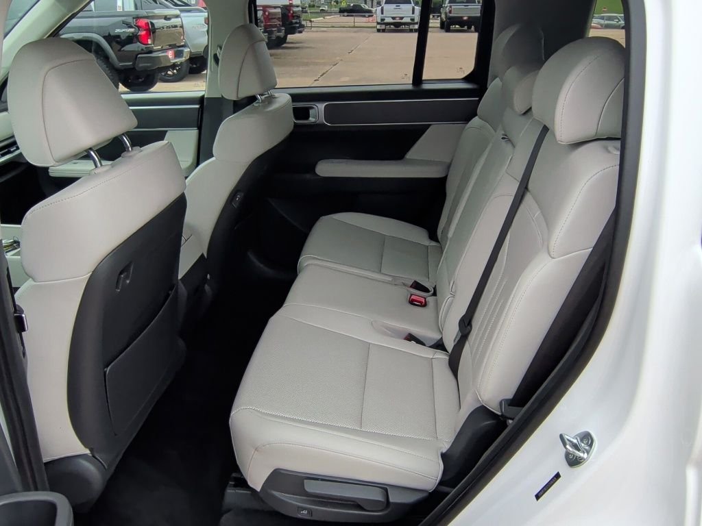 Used 2026 White Hyundai SEL image 29