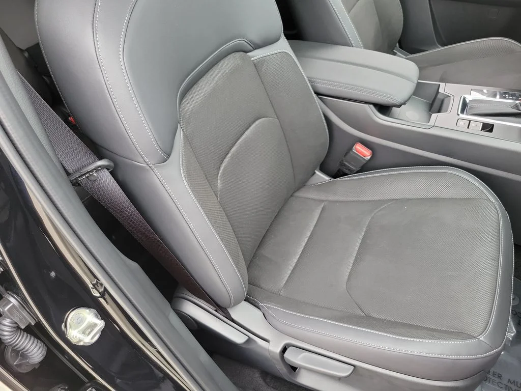 New 2026 Jet Black Mica Mazda 2.5 S Select AWD image 17