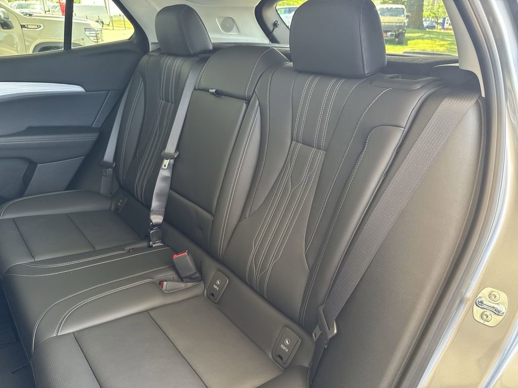 Certified Used 2025 Moonstone Gray Metallic Buick Avenir image 36