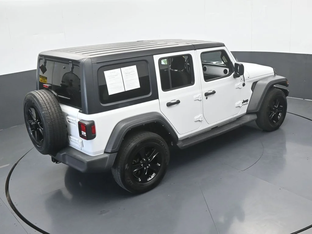 Used 2022 Bright White Clearcoat Jeep Unlimited Sport Altitude image 54