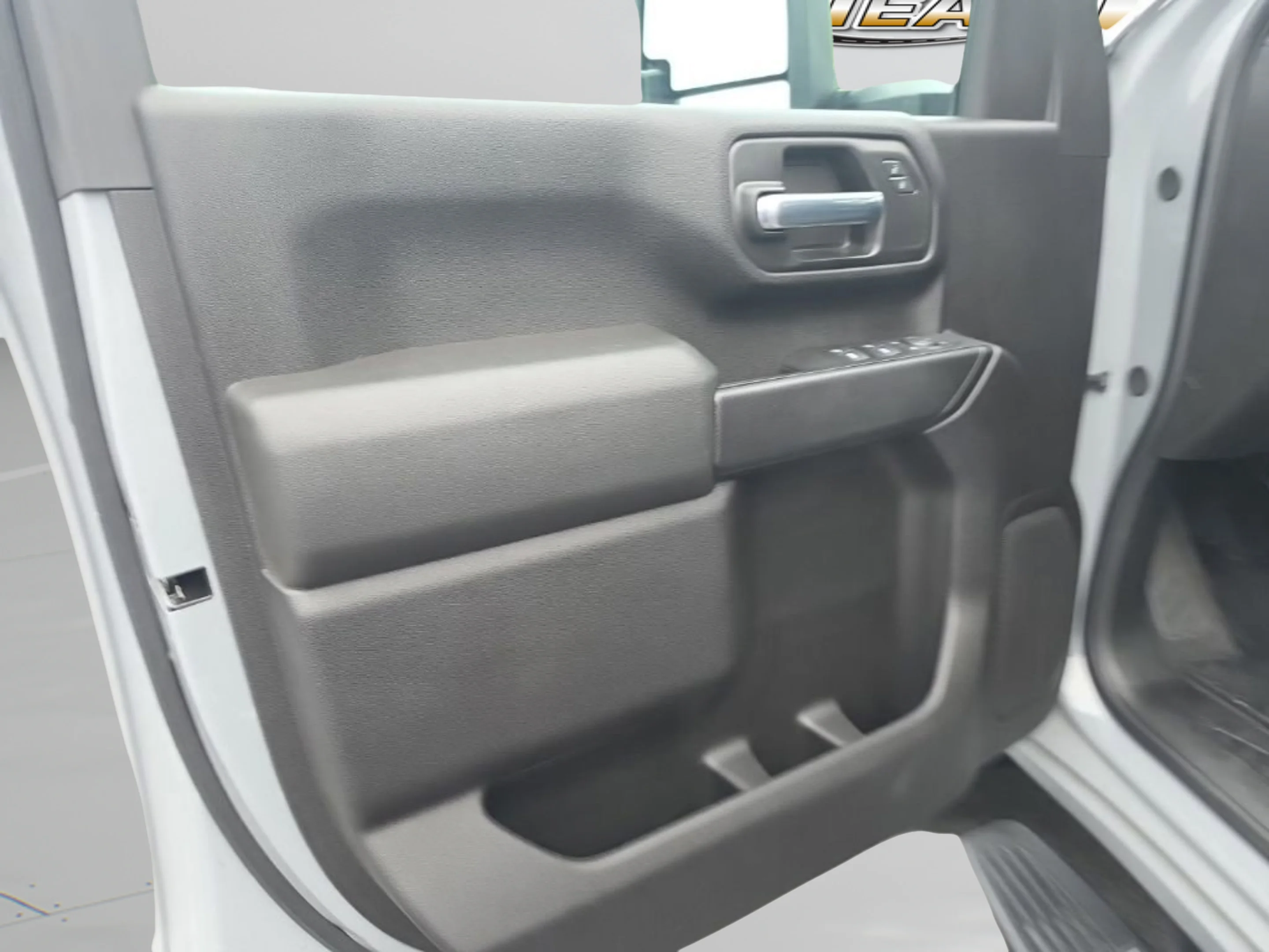 Used 2025 Slate Gray Metallic Chevrolet Custom image 12