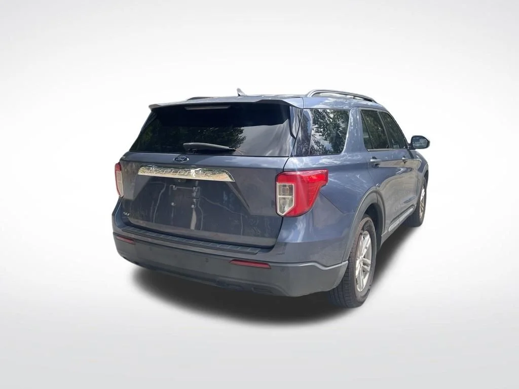 Used 2021 Blue Ford XLT image 4