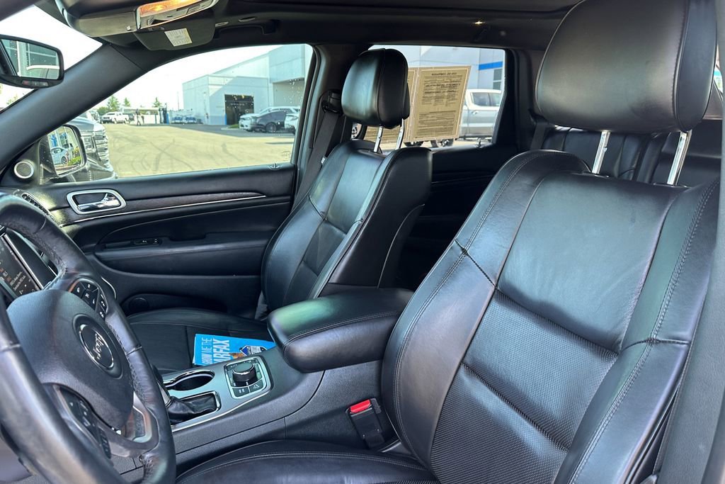 Used 2018 Silver Jeep High Altitude image 25