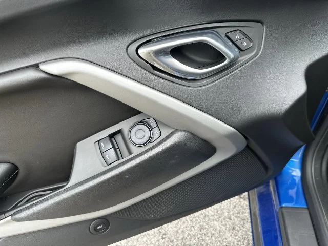 Used 2017 Blue Chevrolet 1LT image 17
