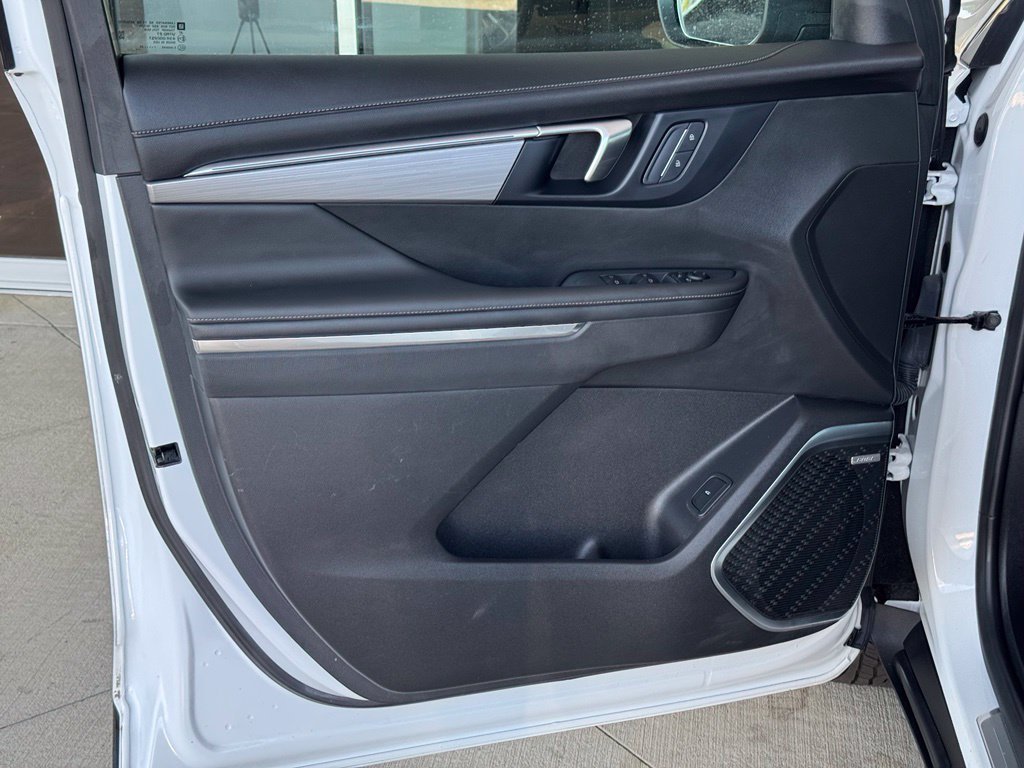 Used 2025 White Buick Preferred image 28