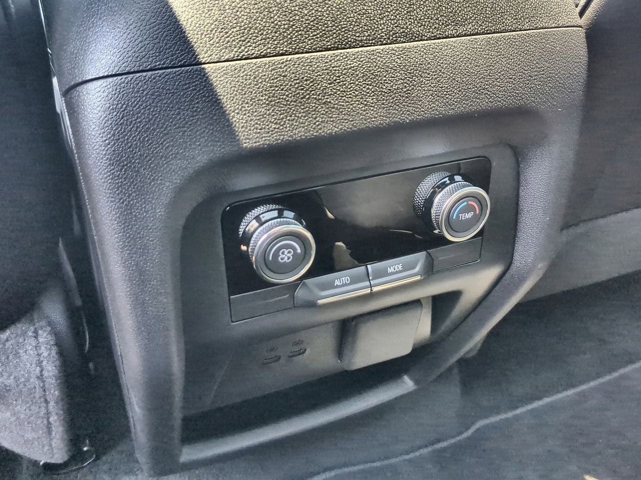 2026 Buick Enclave Sport Touring - Photo 22