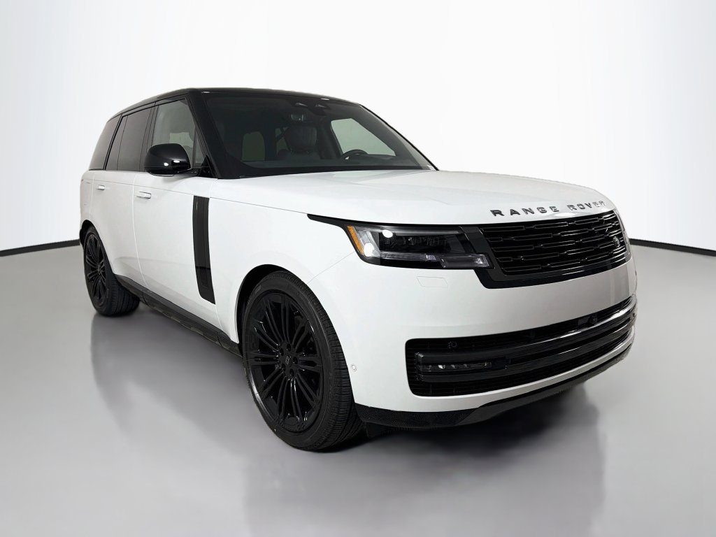 New 2027 Fuji White Land Rover SE image 3
