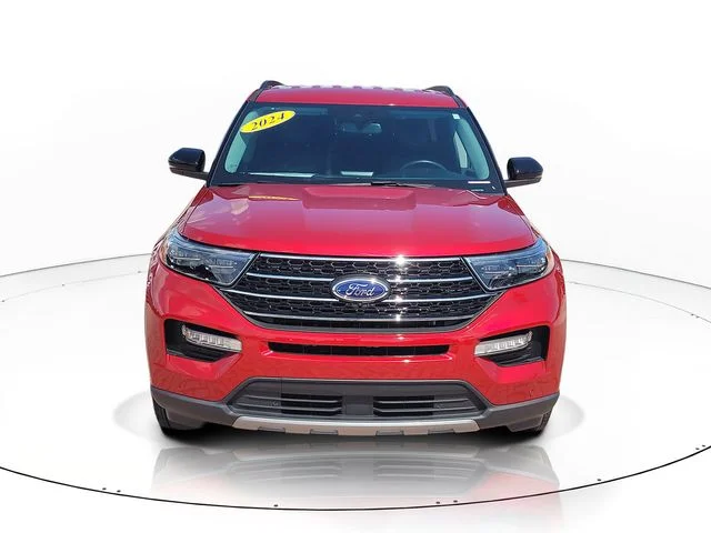 Used 2024 Red Ford XLT image 2