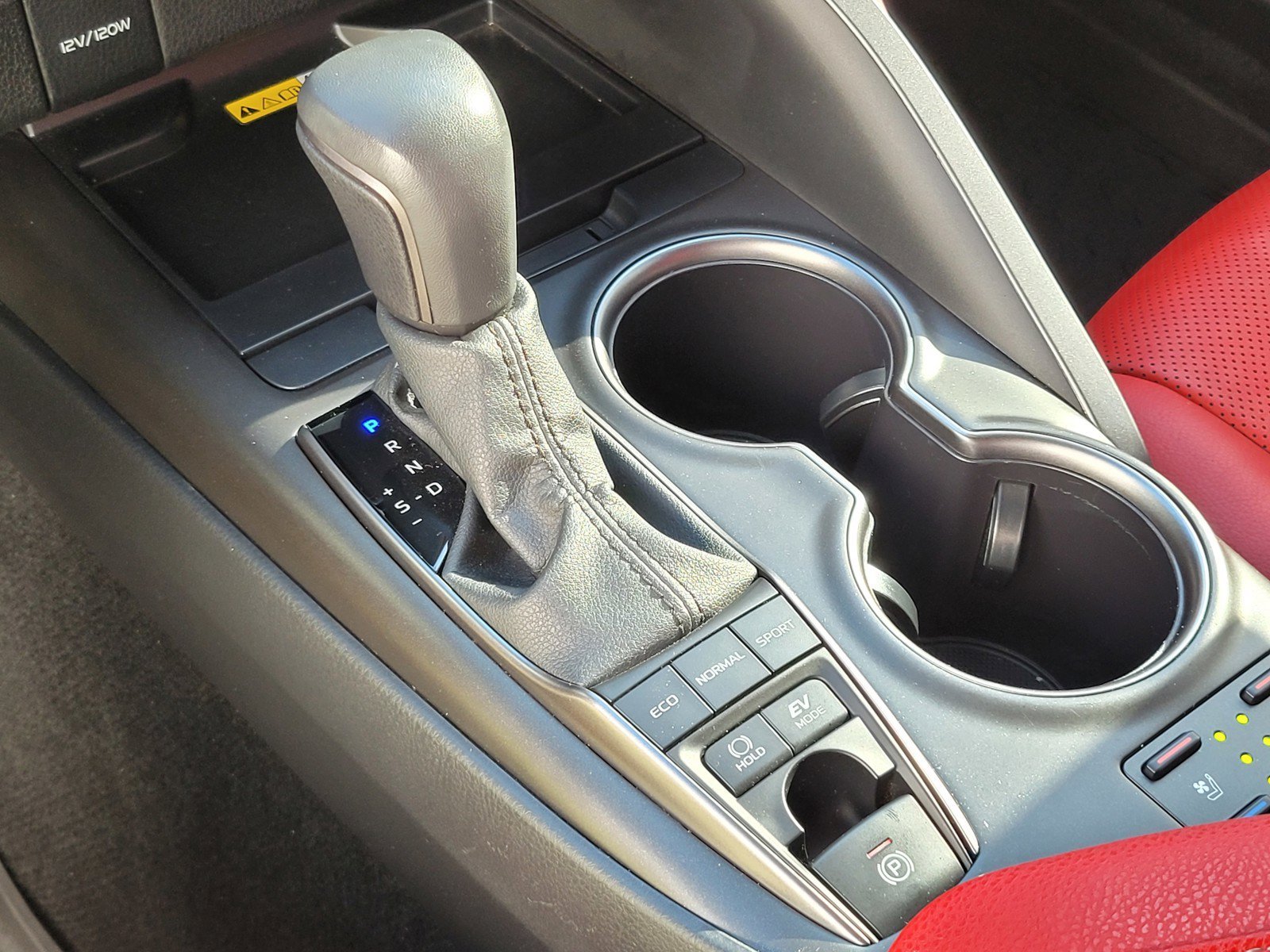 Used 2024 WIND CHILL PEARL Toyota Hybrid XSE image 21