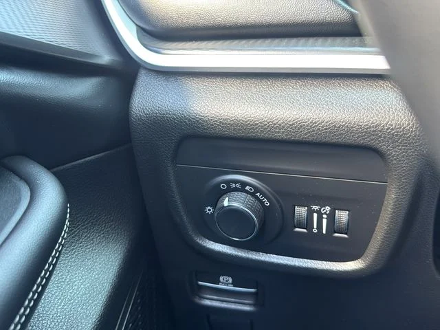 Used 2023 Gray Jeep Laredo image 24