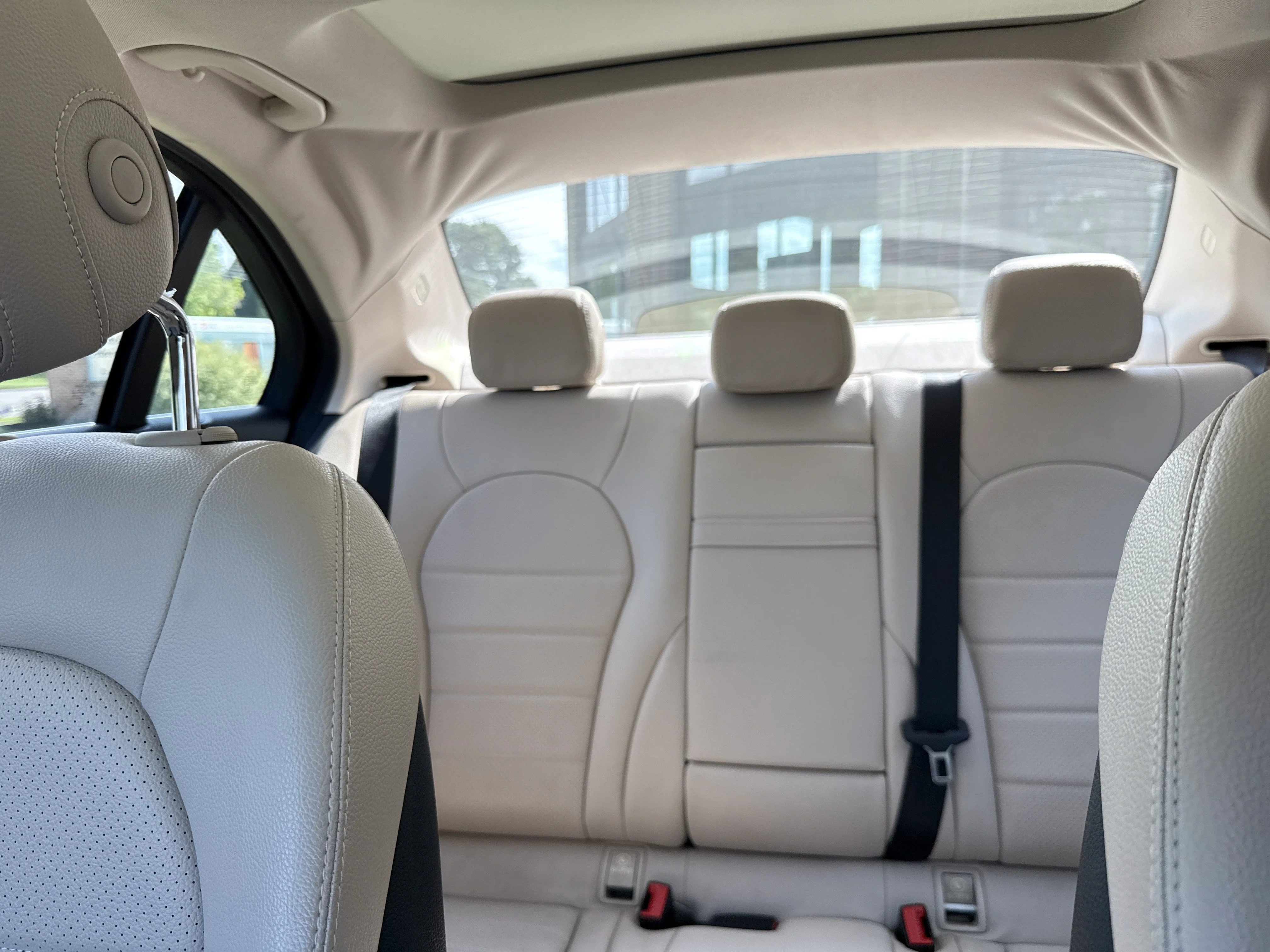 Used 2016 Polar White Mercedes-Benz C 300 image 29