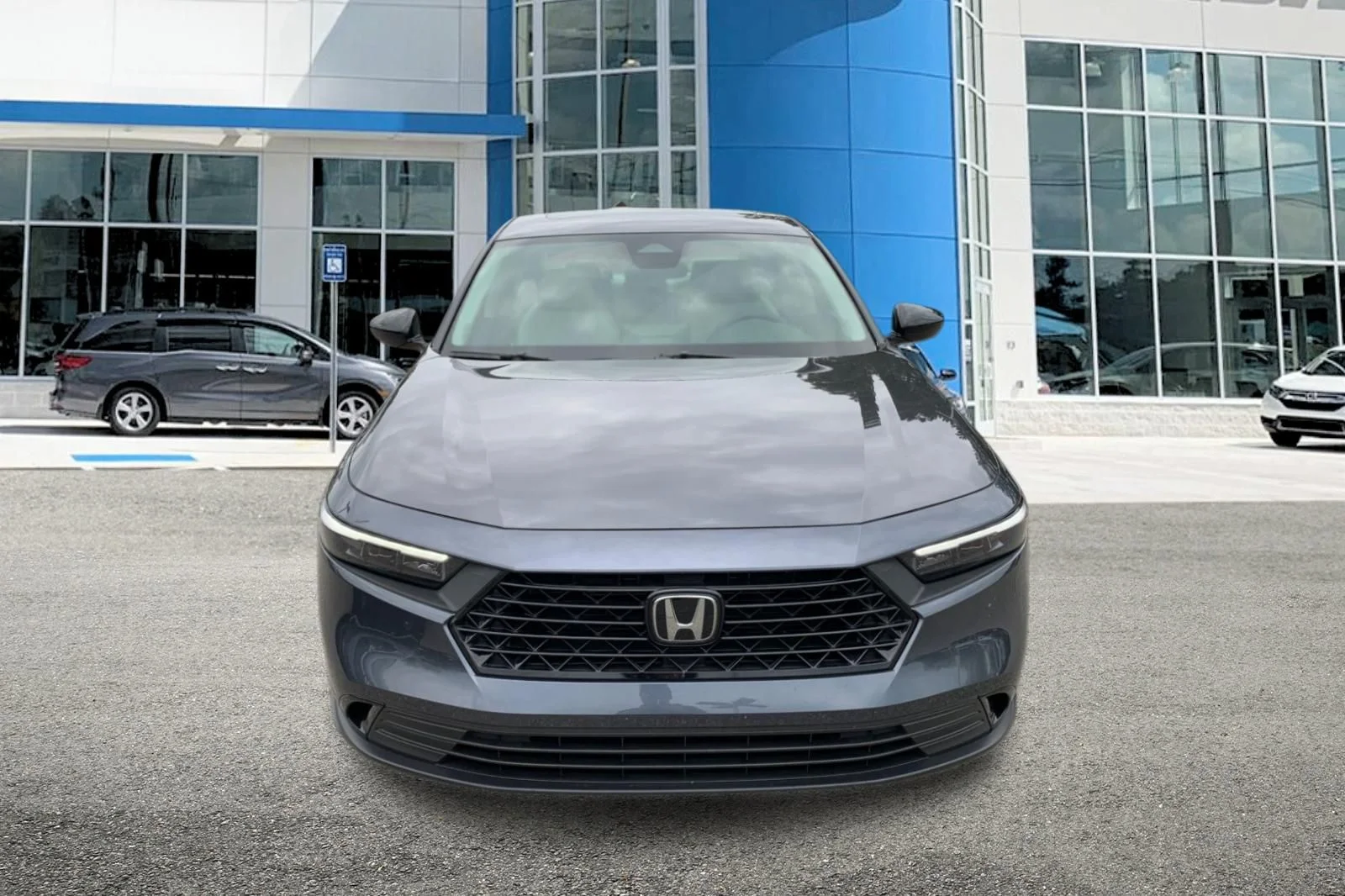 Used 2025 Gray Honda SE image 8