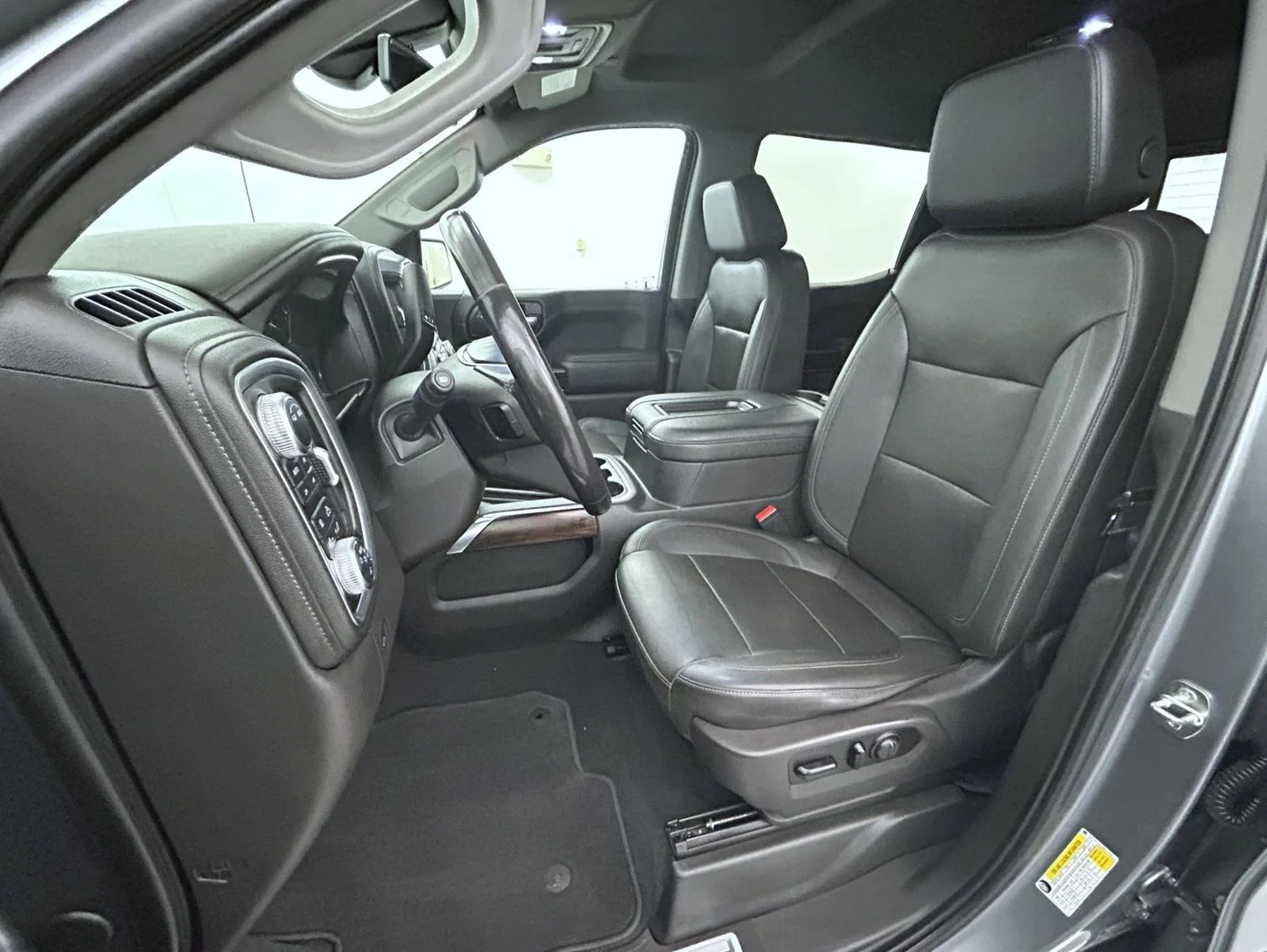 Used 2021 Gray GMC SLT image 10