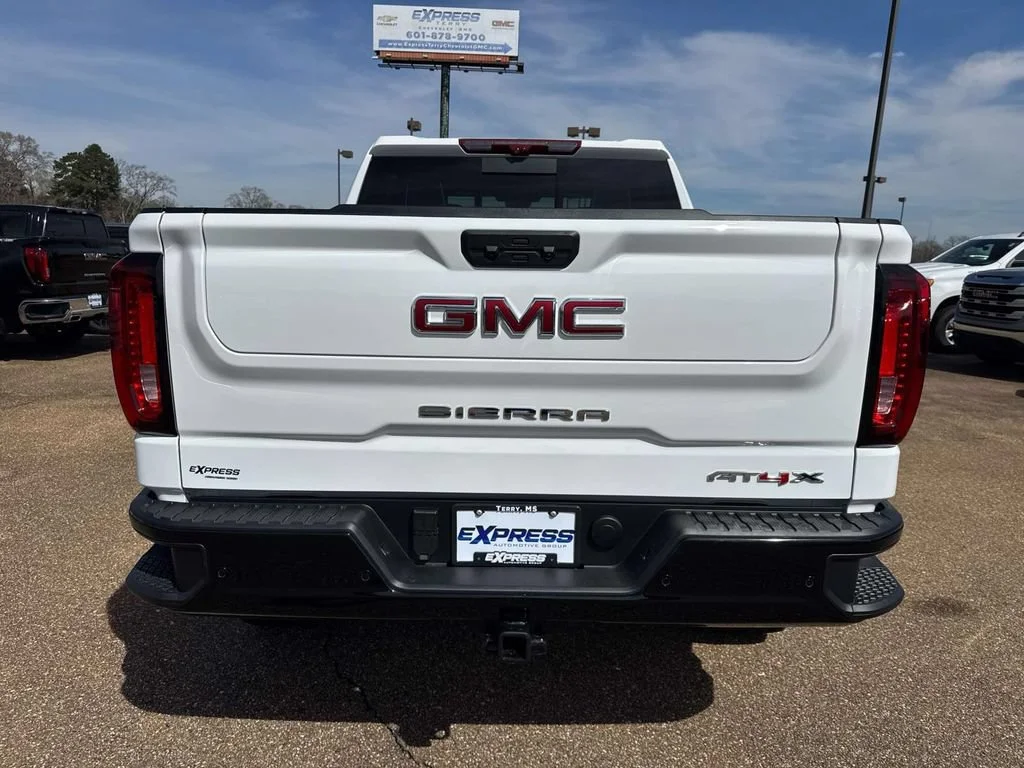 2026 GMC Sierra 1500 AT4X - Photo 15