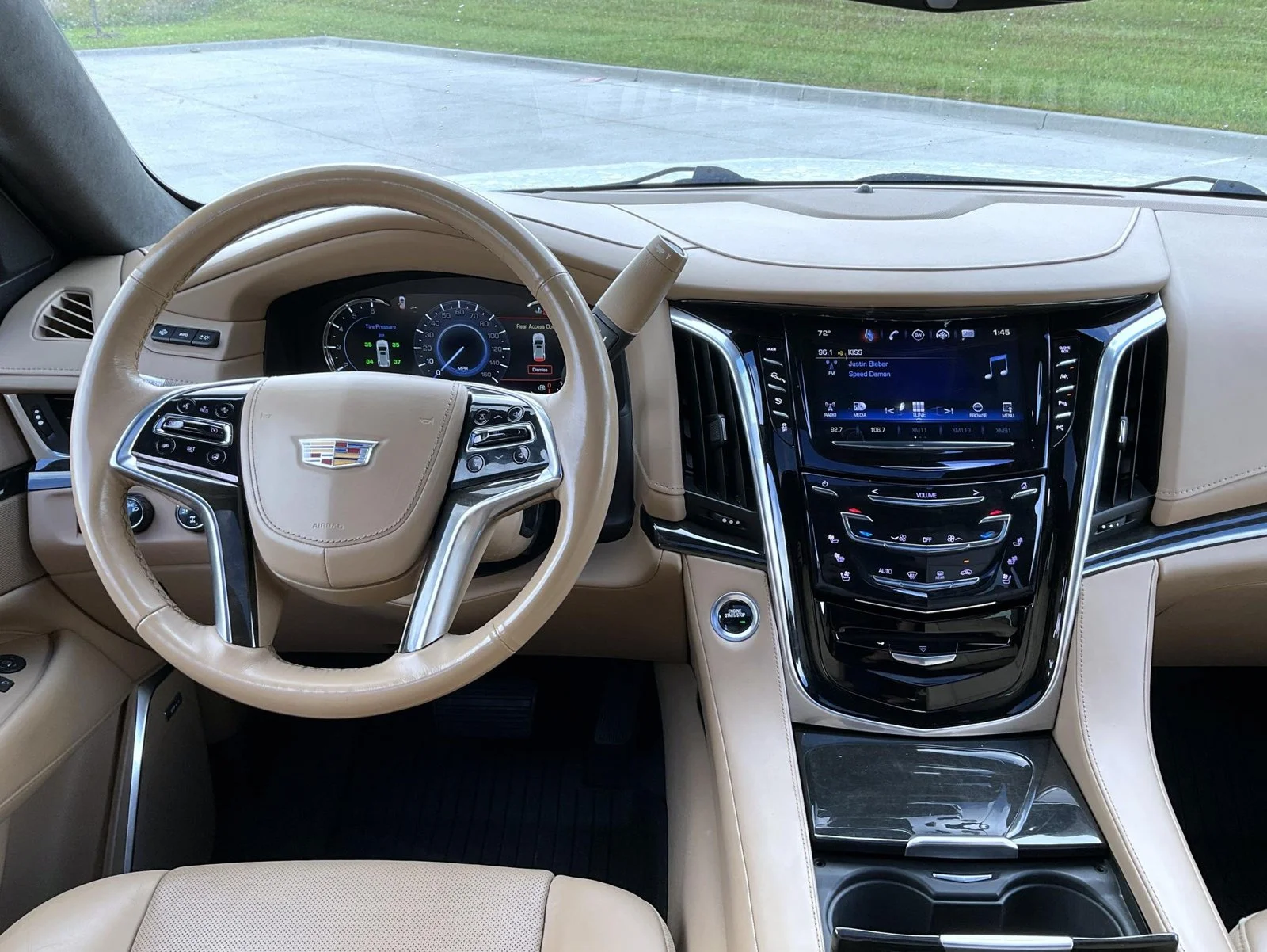 Used 2020 White Cadillac Platinum Edition image 14