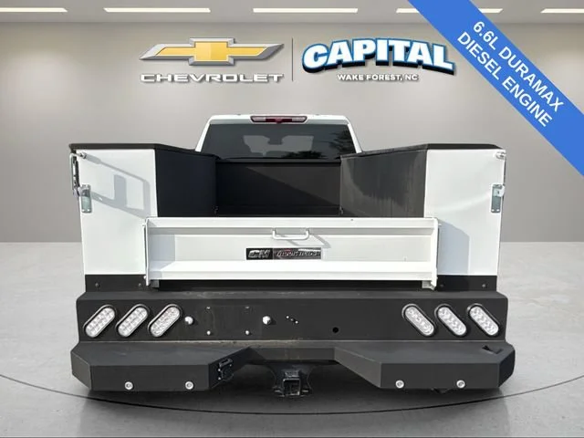 Used 2025 Summit White Chevrolet LT image 10
