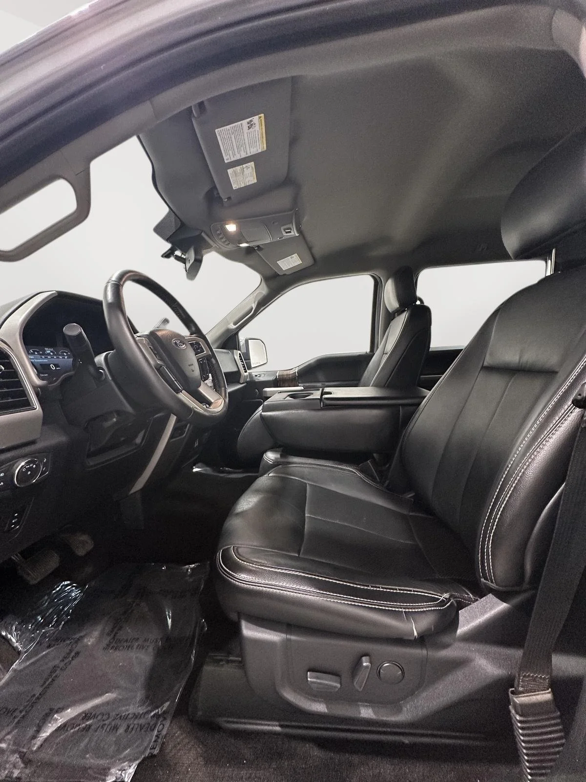Used 2020 Iconic Silver Metallic Ford XL image 17