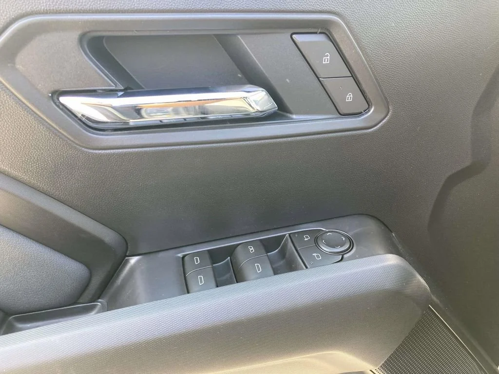 New 2026 Sterling Metallic GMC Elevation image 15