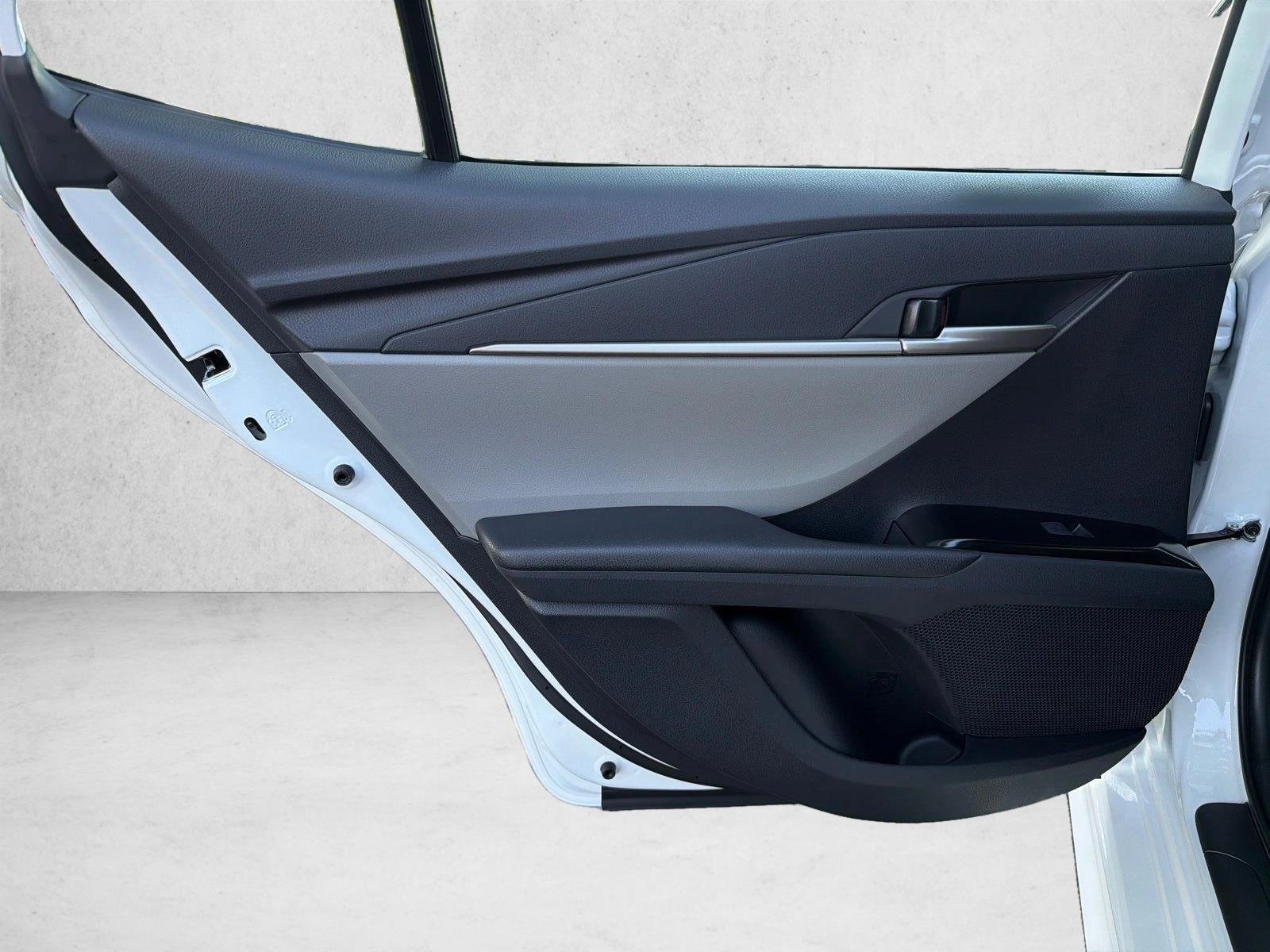 New 2026 Ice Cap Toyota SE image 21