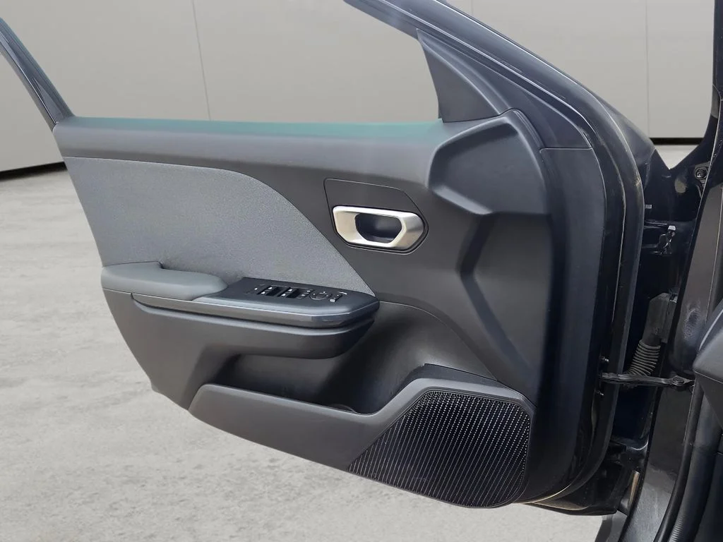 Used 2025 Aurora Black Pearl Kia EX image 26
