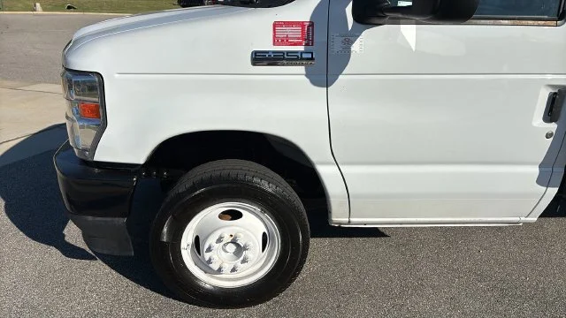 Used 2024 White Ford Base image 41