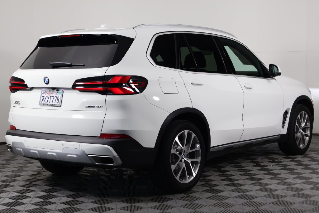Certified Used 2026 Alpine White BMW sDrive40i image 4