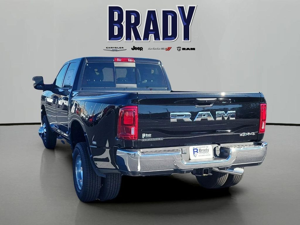 New 2026 Diamond Black Crystal Pearl-Coat Exterior Paint RAM Big Horn image 5