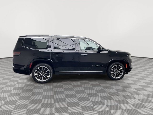 Used 2023 Diamond Black Crystal Pearlcoat Jeep Series III image 44