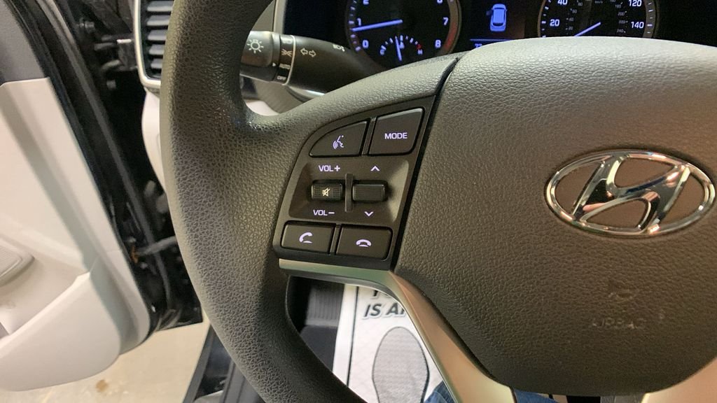 Used 2019 Black Noir Pearl Hyundai Value image 29