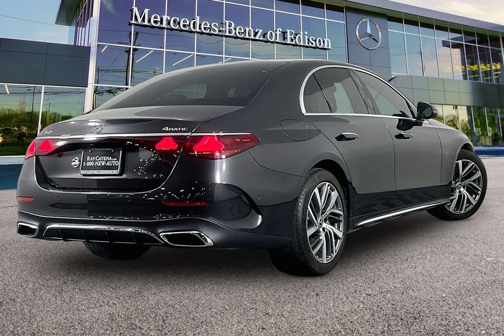 2025 Mercedes-Benz E-Class E350 - Photo 10