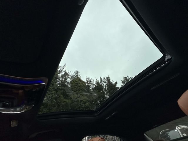 Certified Used 2022 Blue Mercedes-Benz S 580 image 35