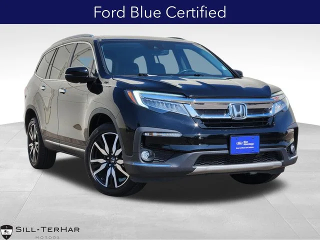 Used 2019 Black Honda Touring image 1