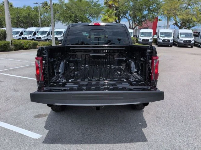 New 2026 Agate Black Metallic Ford XLT image 13