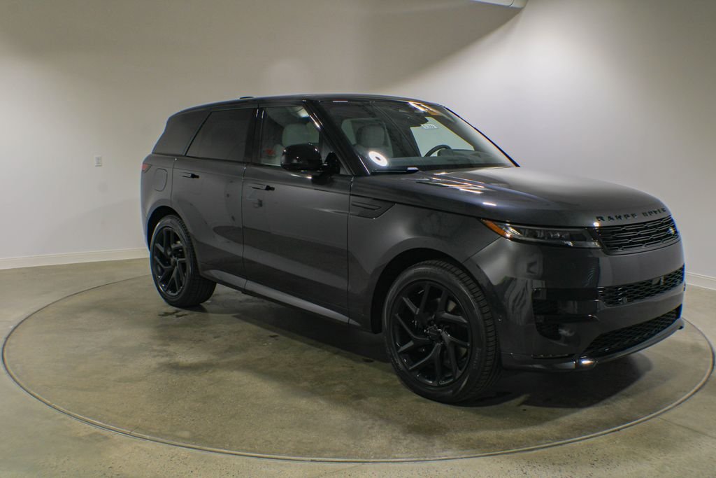 New 2026 Carpathian Grey Land Rover Dynamic SE image 8