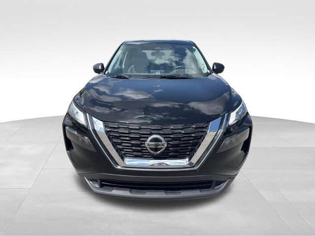 Used 2021 Black Nissan S image 8
