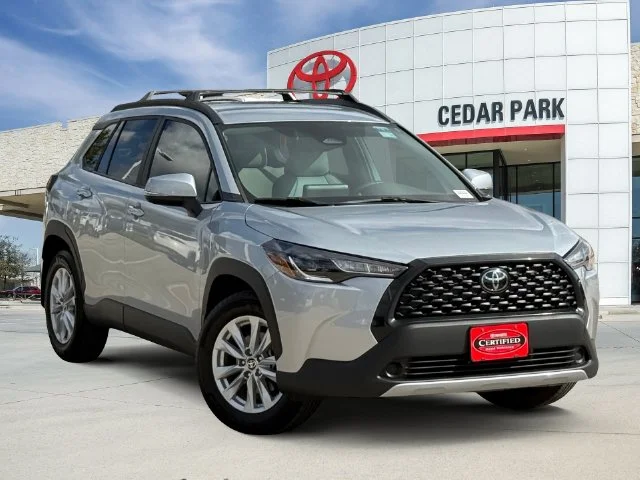 2024 Toyota Corolla Cross LE