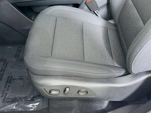 New 2026 Summit White Chevrolet LT image 19