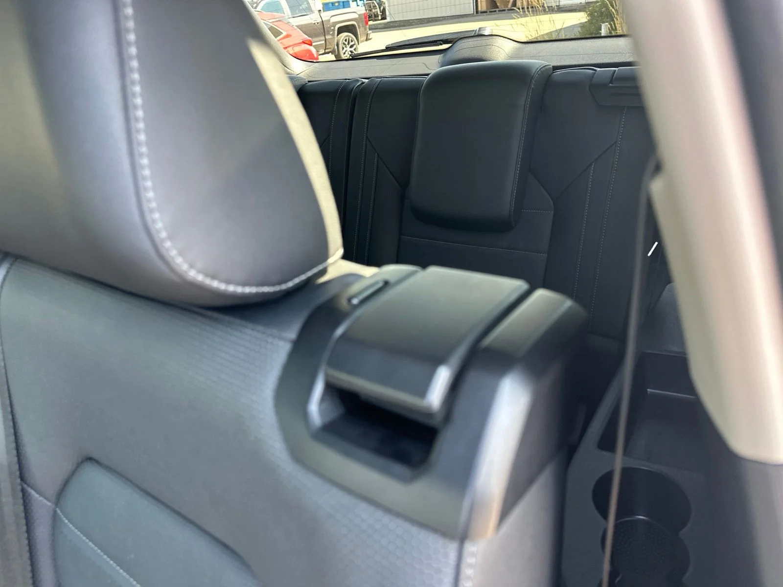Used 2019 Gray Volkswagen SEL Premium image 29