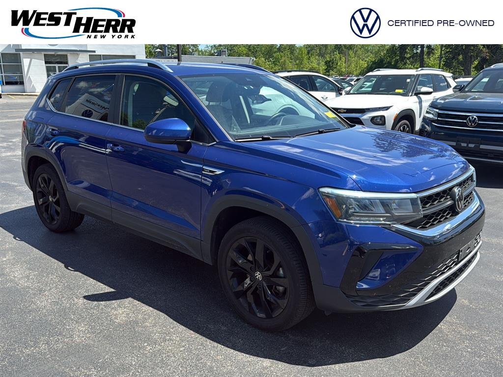 2023 Volkswagen Taos 1.5T SE 4Motion's photo