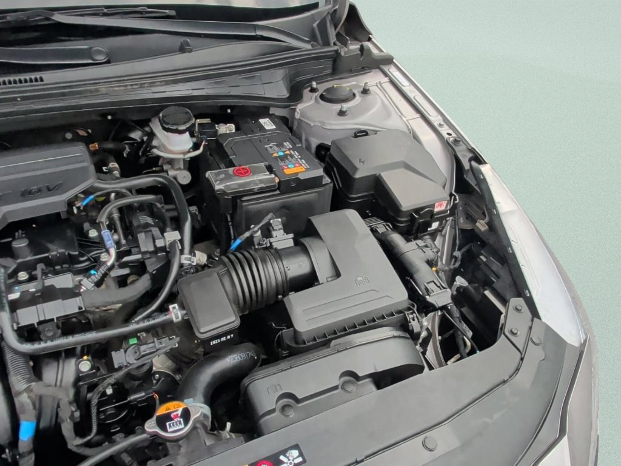 Used 2023 Fluid Metal Hyundai SEL image 10