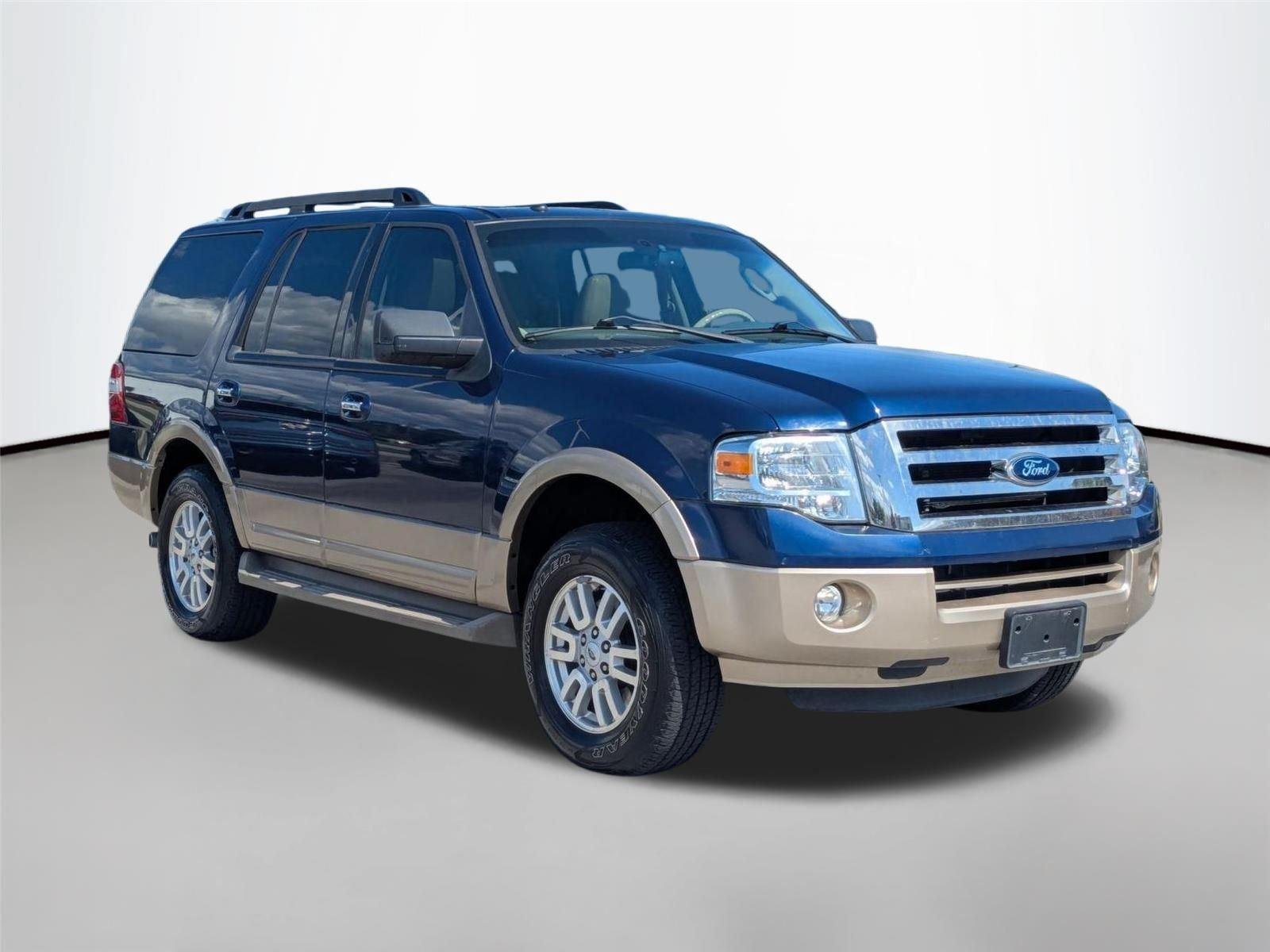 Used 2012 Dark Blue Pearl Metallic Ford XLT image 3