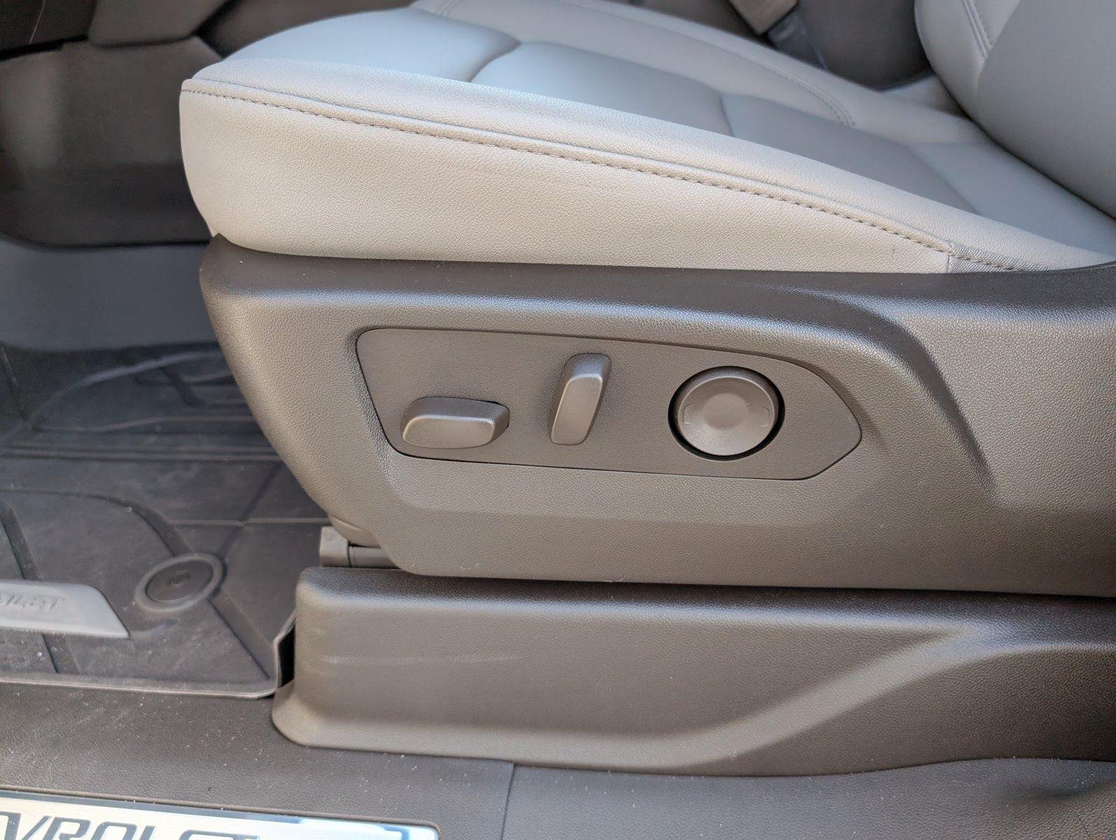 New 2026 Summit White Chevrolet LT image 14