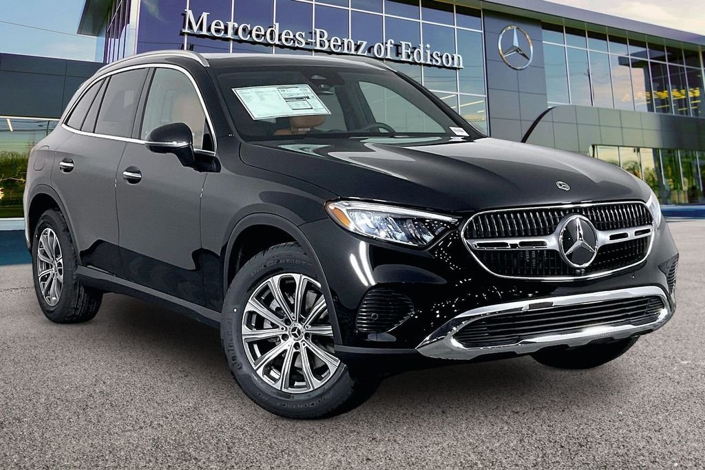 New 2026 Black Mercedes-Benz GLC 300 image 1