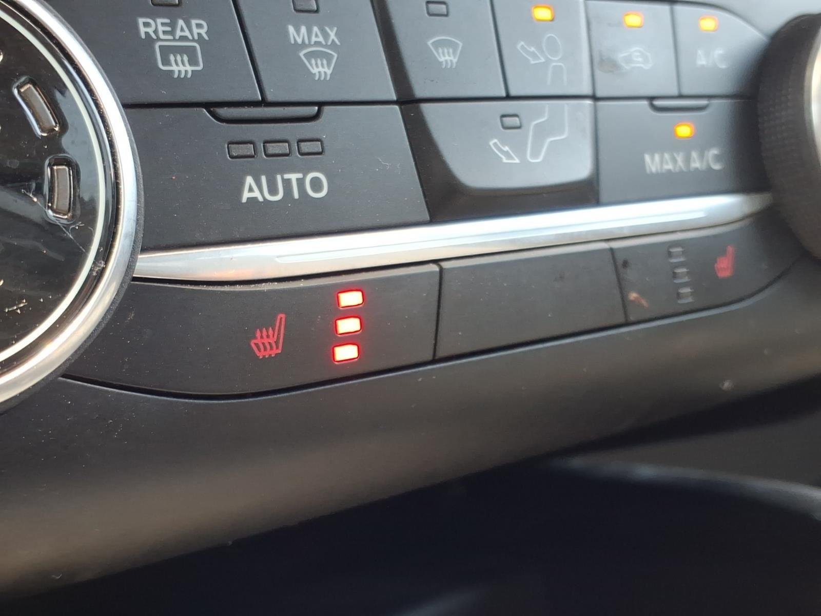 Used 2020 Magnetic Ford SE image 5