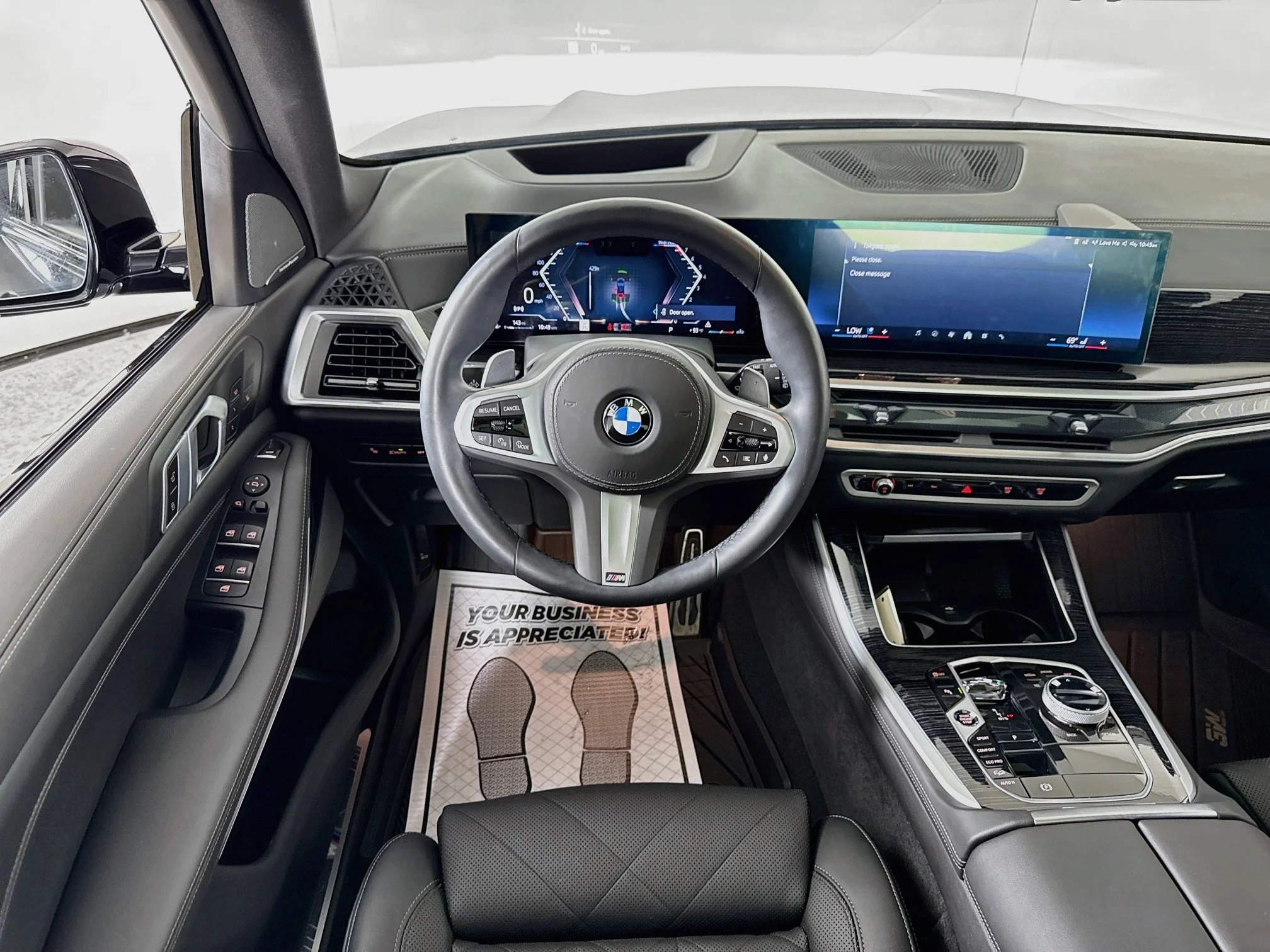 Used 2025 Black Sapphire Metallic BMW xDrive40i image 24