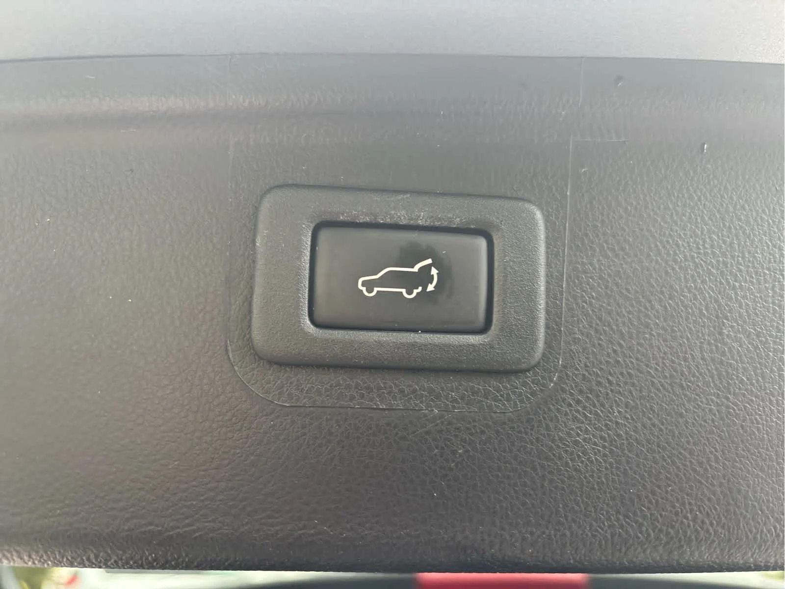 Used 2018 Magnetite Gray Metallic Subaru Limited image 34
