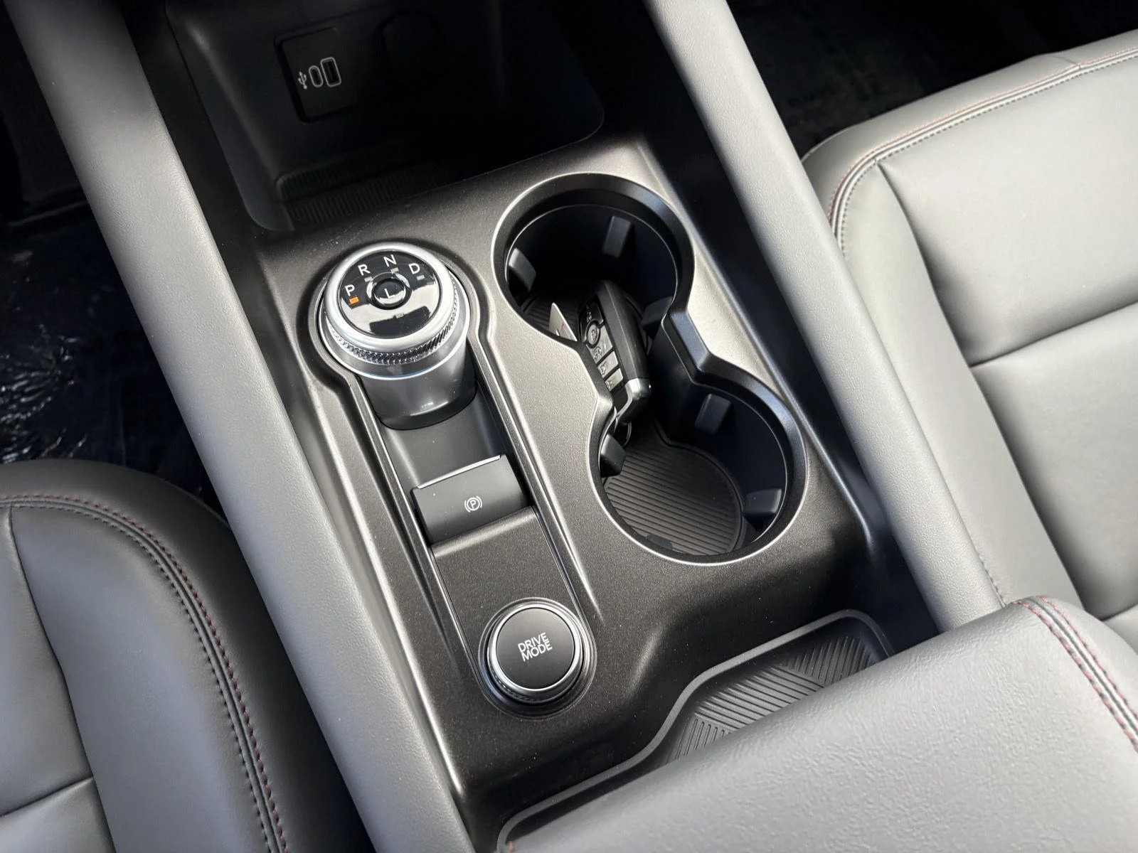 2026 Ford Explorer Active - Photo 14